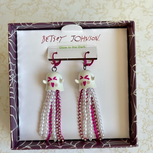 PUNK N SPICE GHOST PEARL RHINESTONE FRINGE EARRINGS WHITE CHANDELIER - Picture 2 of 4